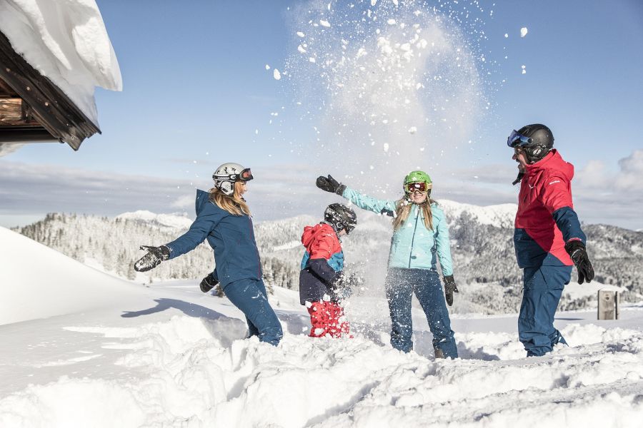 Familienspaß im Schnee